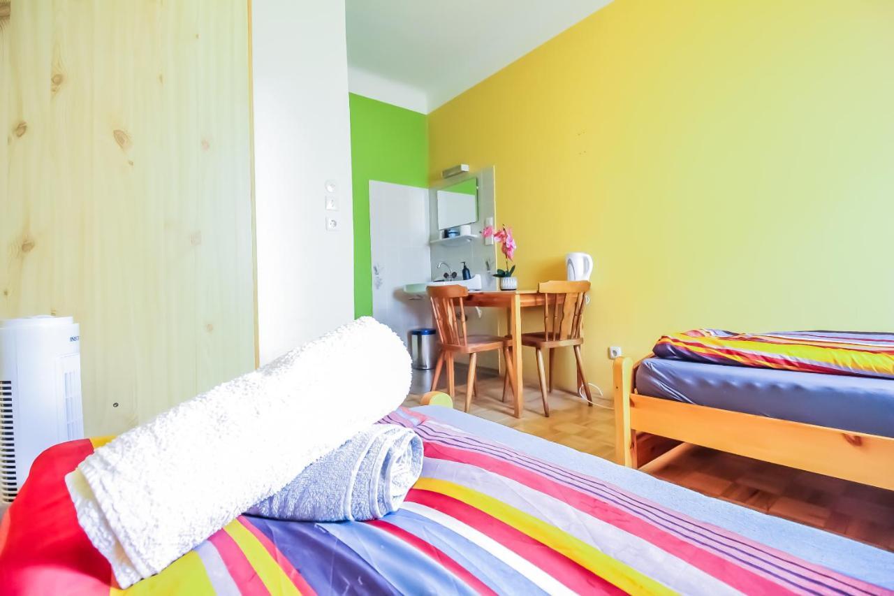 Economic 2Sb Apartment In Lively Area Wiedeń Zewnętrze zdjęcie